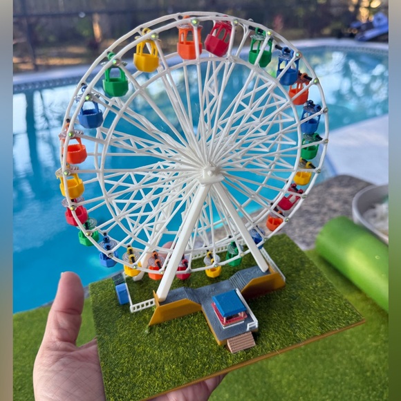 N-Scale Ferris Wheel Model Train layout/diorama/set amusement miniature park - Picture 3 of 7